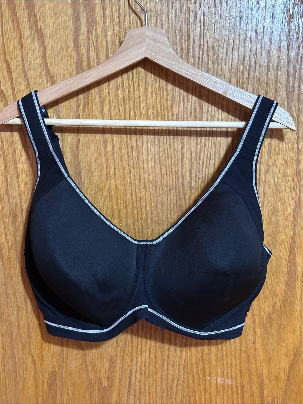 Syroden sz 36H Wire Support Bra with Contrast Trim